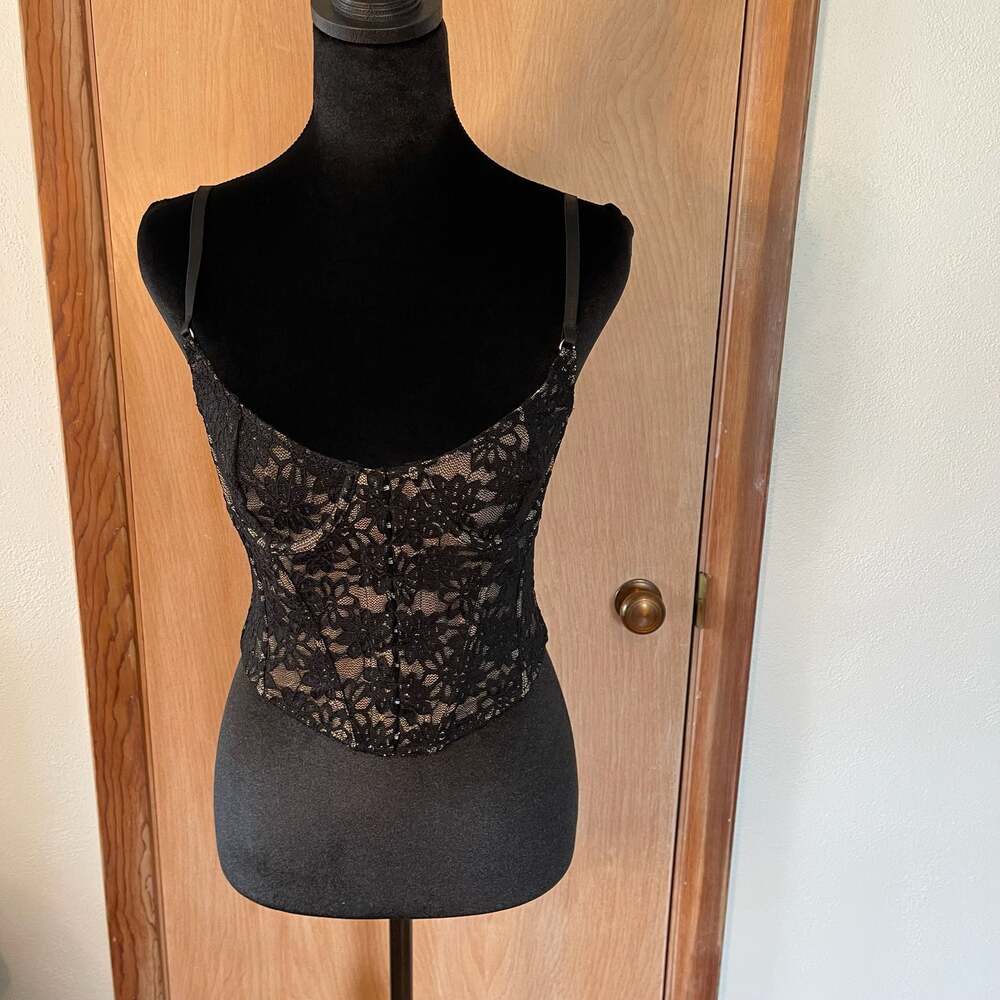 White Fox Boutique Ordinary Life Lace Bustier Corset Top Size Small